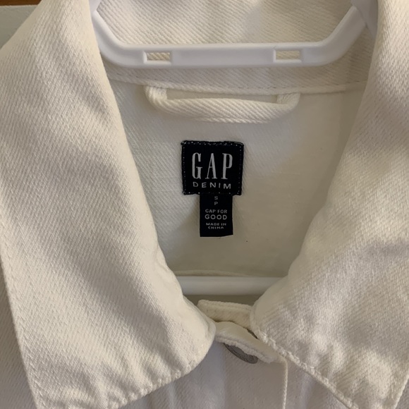 GAP White Denim Jacket - Picture 3 of 5